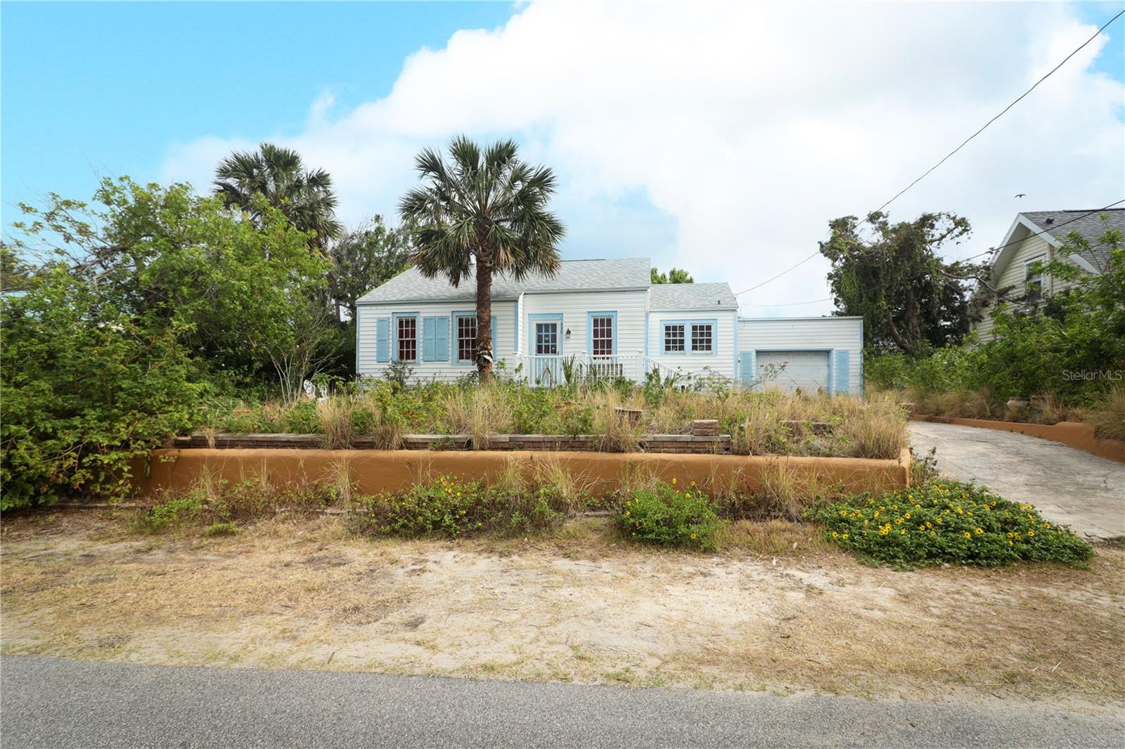 330 PHOENIX AVE, DAYTONA BEACH, FL, 32118