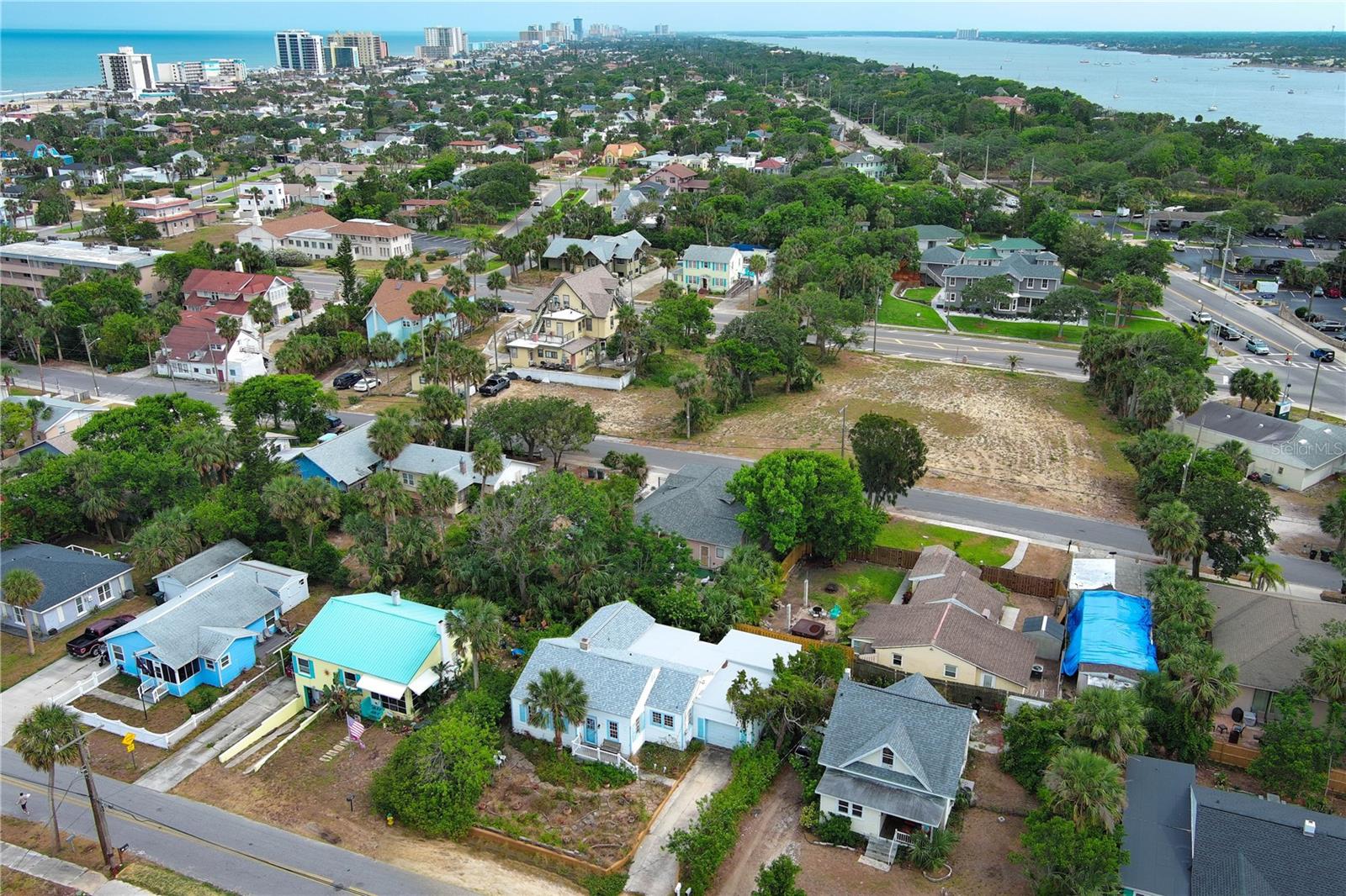 330 PHOENIX AVE, DAYTONA BEACH, FL, 32118