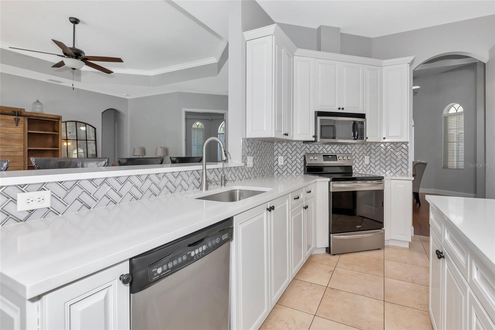 6407 213TH ST E, BRADENTON, FL, 34211