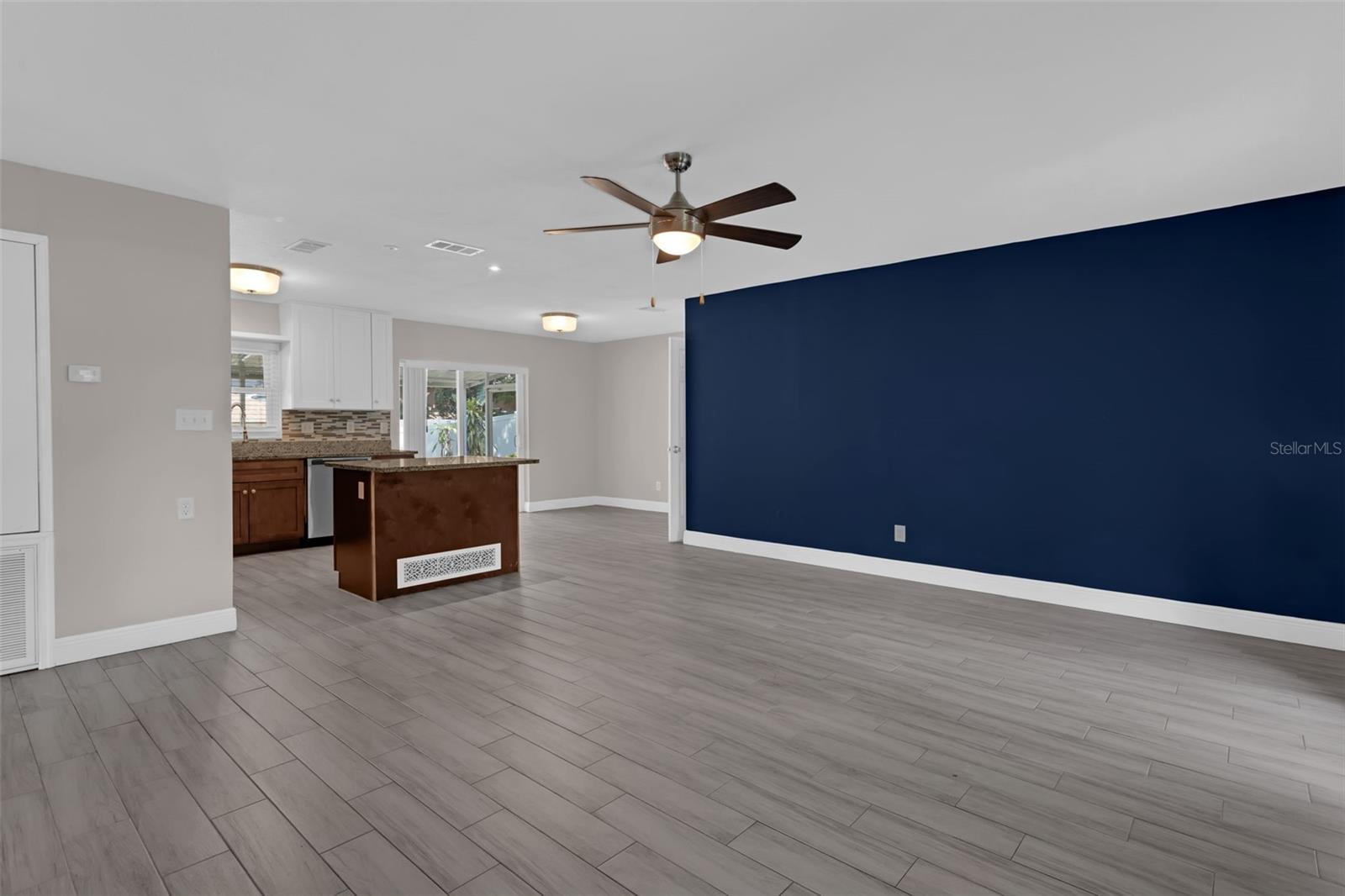 209 EDGEWOOD DR, CLERMONT, FL, 34711