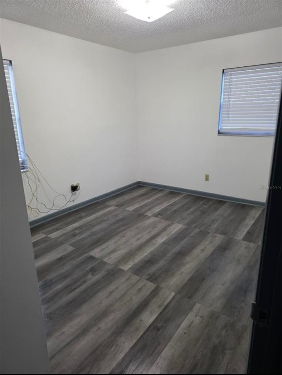 904 E CRENSHAW ST, TAMPA, FL, 33604