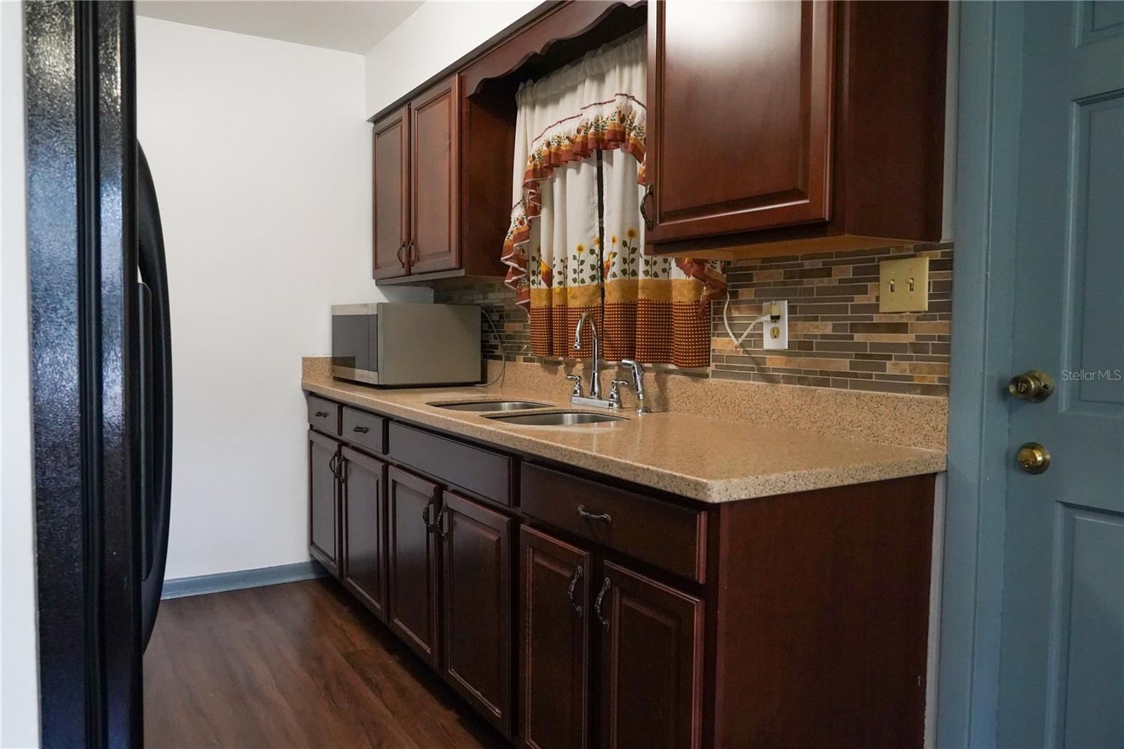 904 E CRENSHAW ST, TAMPA, FL, 33604