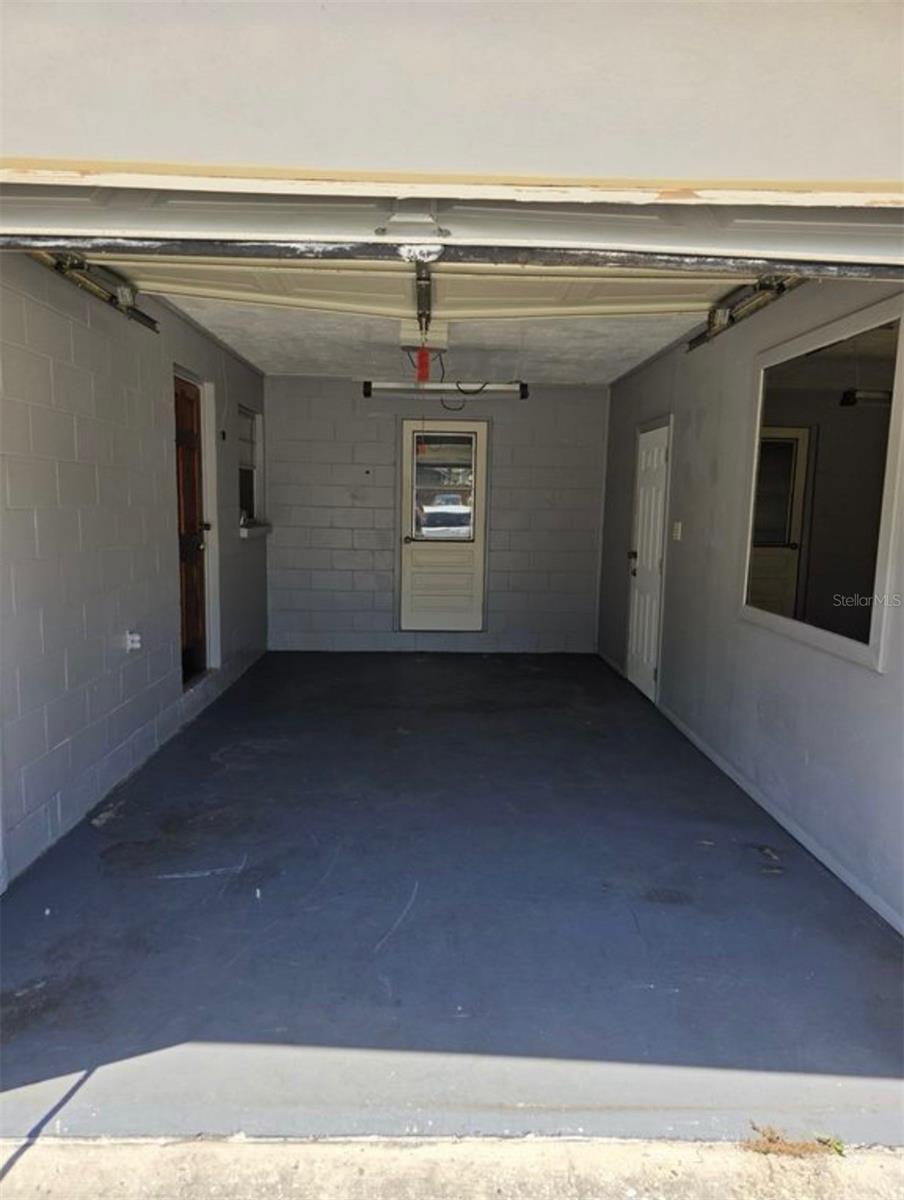 904 E CRENSHAW ST, TAMPA, FL, 33604