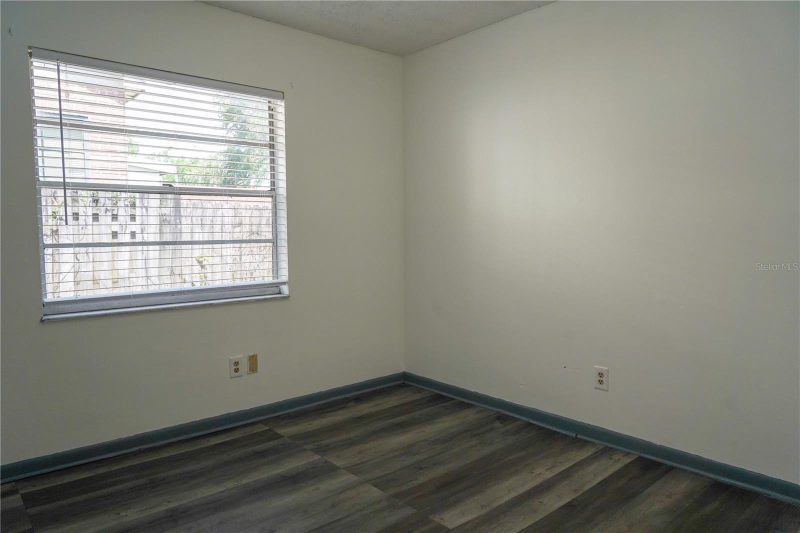 904 E CRENSHAW ST, TAMPA, FL, 33604