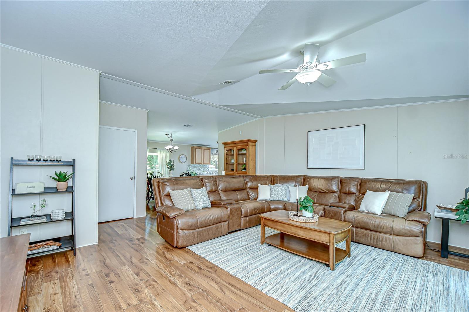 8342 FUSSELL DR, WESLEY CHAPEL, FL, 33545