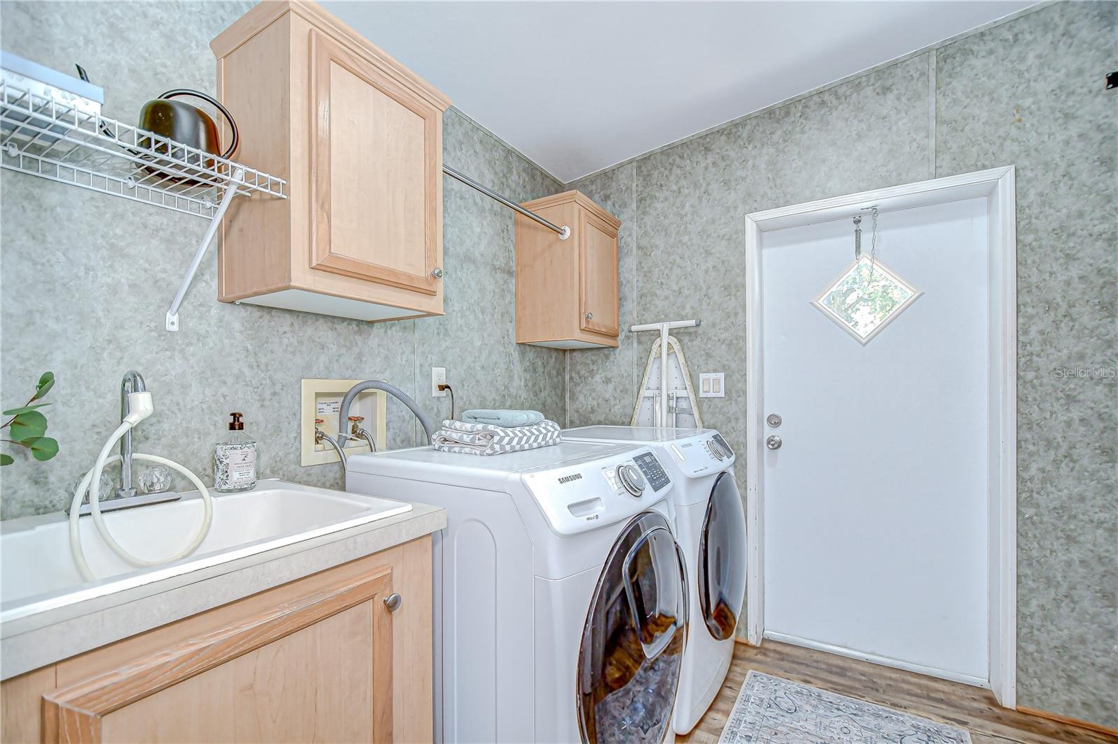 8342 FUSSELL DR, WESLEY CHAPEL, FL, 33545