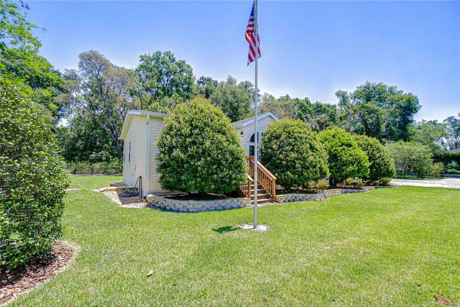 8342 FUSSELL DR, WESLEY CHAPEL, FL, 33545