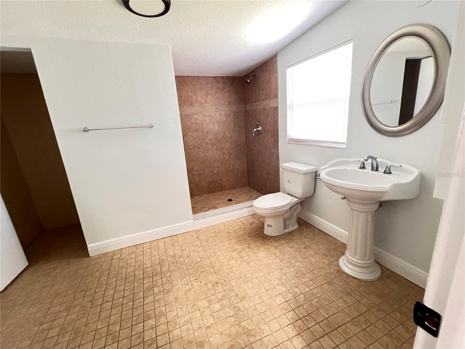 large 2nd bathroom off 3rd bedroom