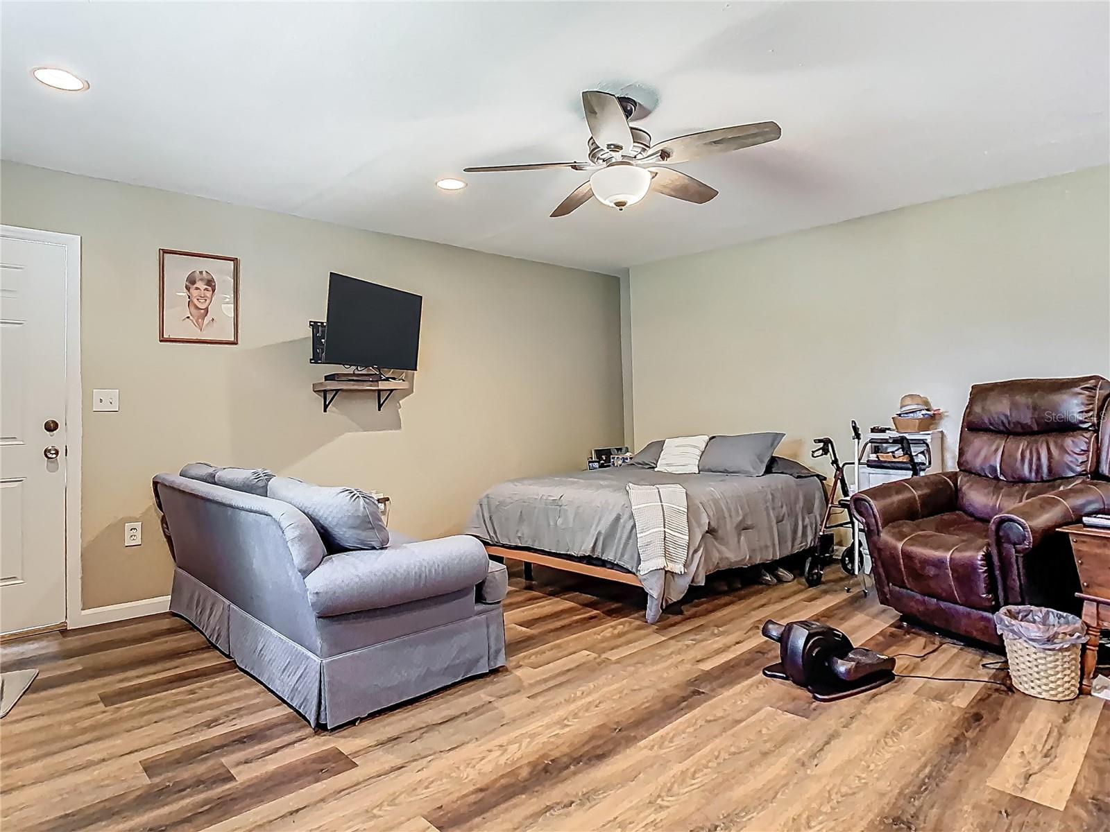 141 S CENTRAL AVE, APOPKA, FL, 32703