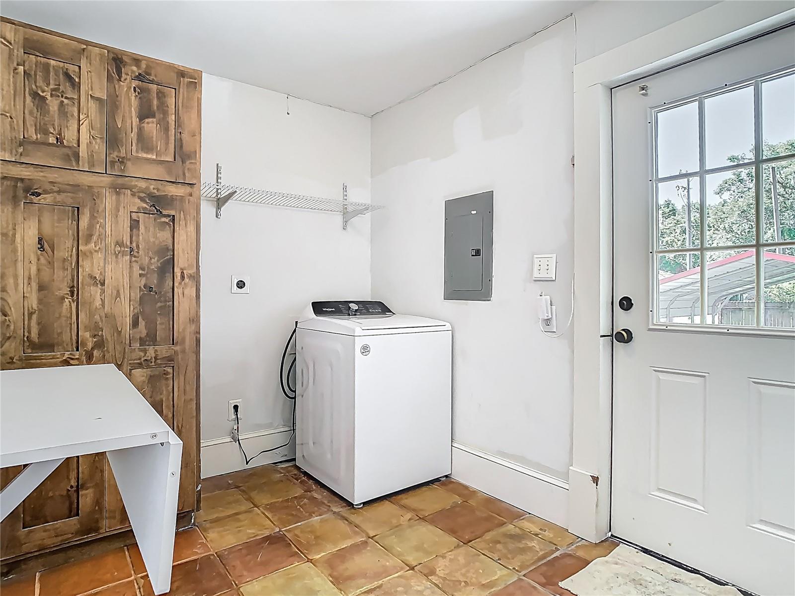 141 S CENTRAL AVE, APOPKA, FL, 32703