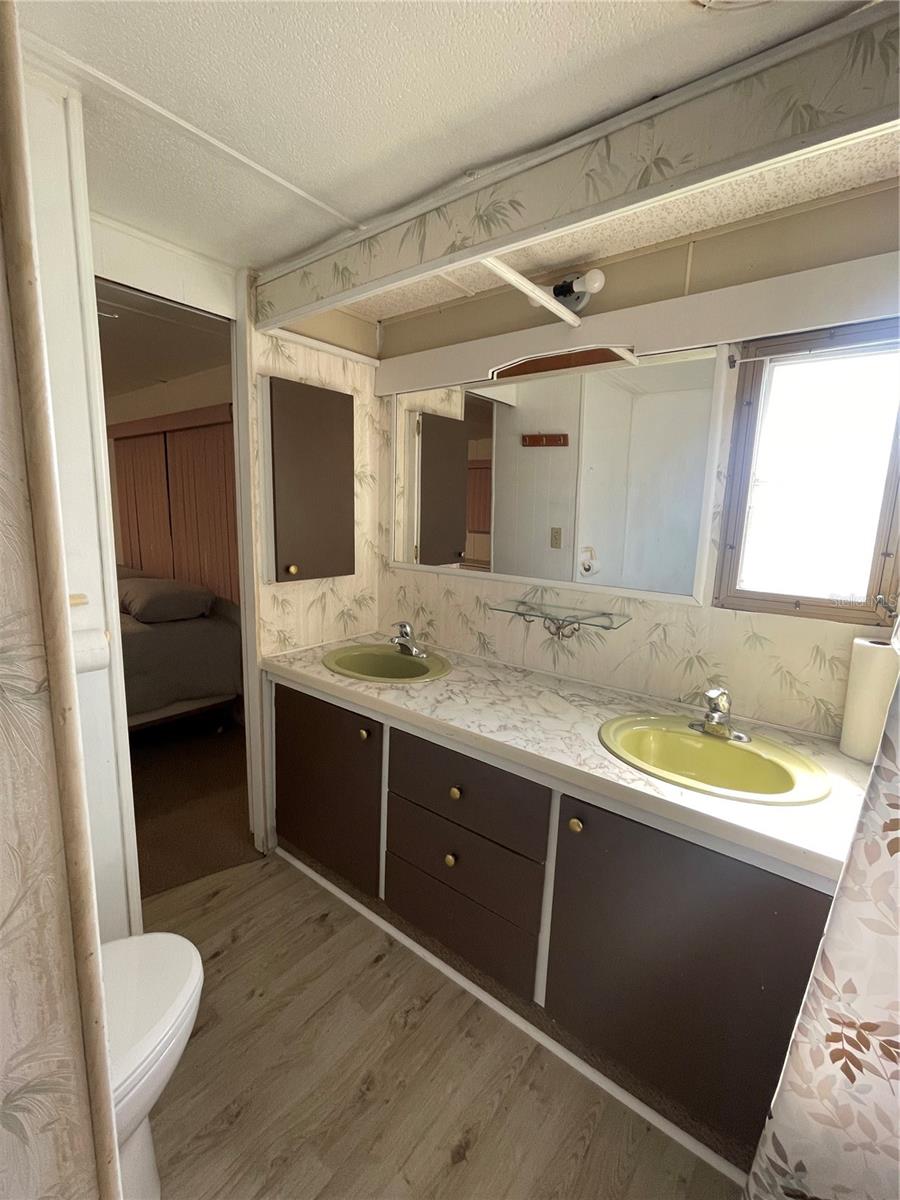 A4653000 Property Photo