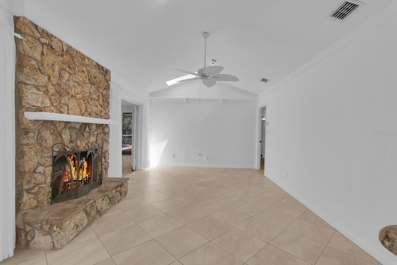 107 WAYLAND CIR, LONGWOOD, FL, 32779