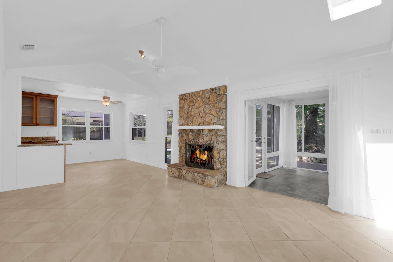 107 WAYLAND CIR, LONGWOOD, FL, 32779