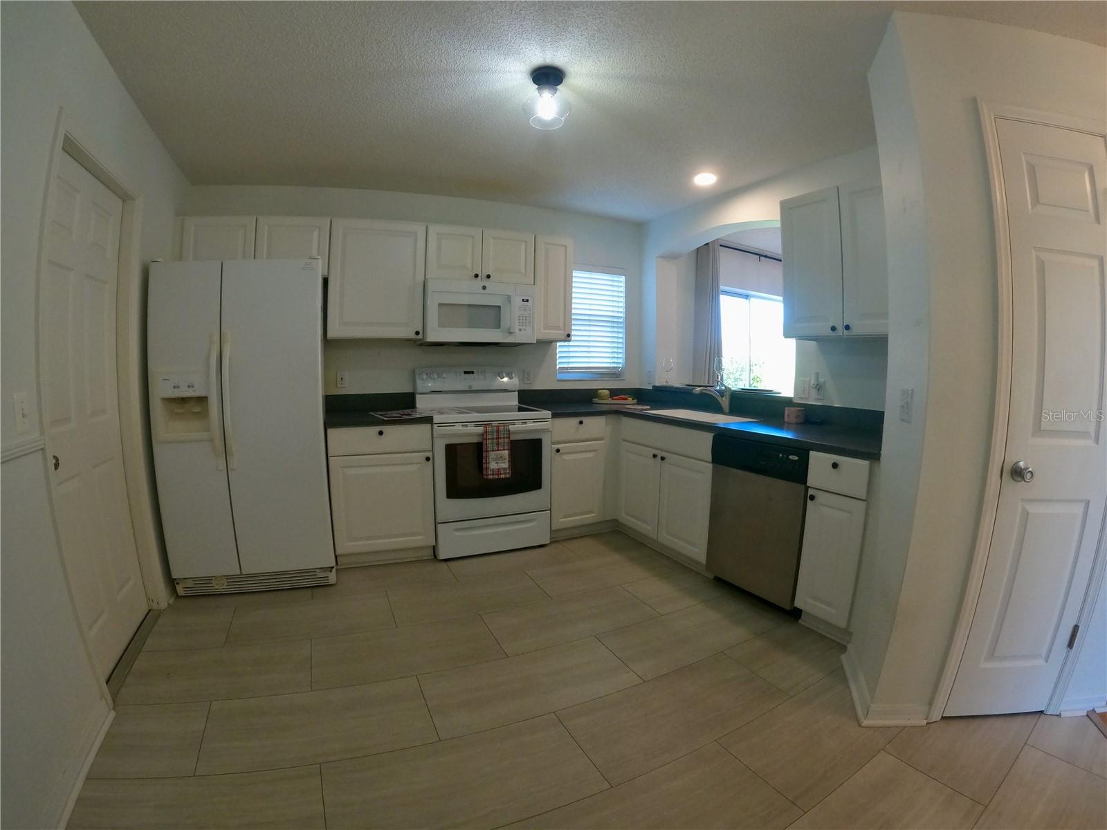 1221 SANTA CRUZ DR, THE VILLAGES, FL, 32162