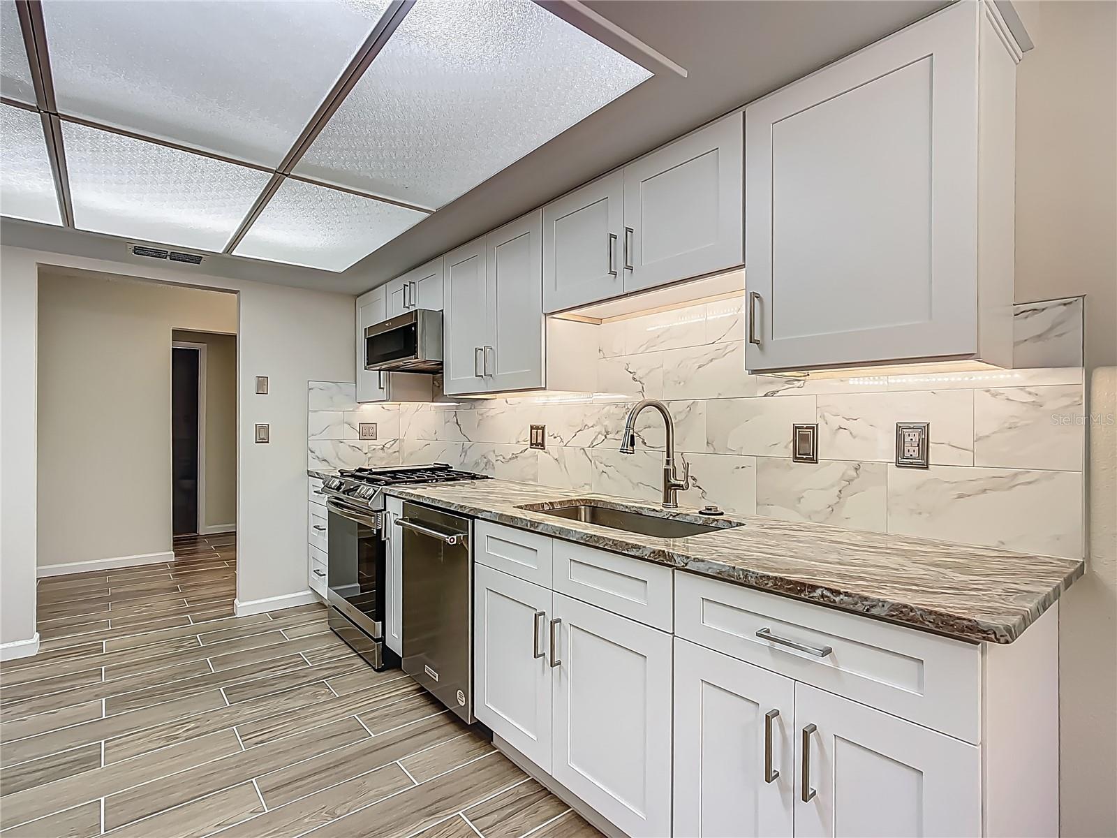 560 SAINT ANDREWS RD, WINTER HAVEN, FL, 33884