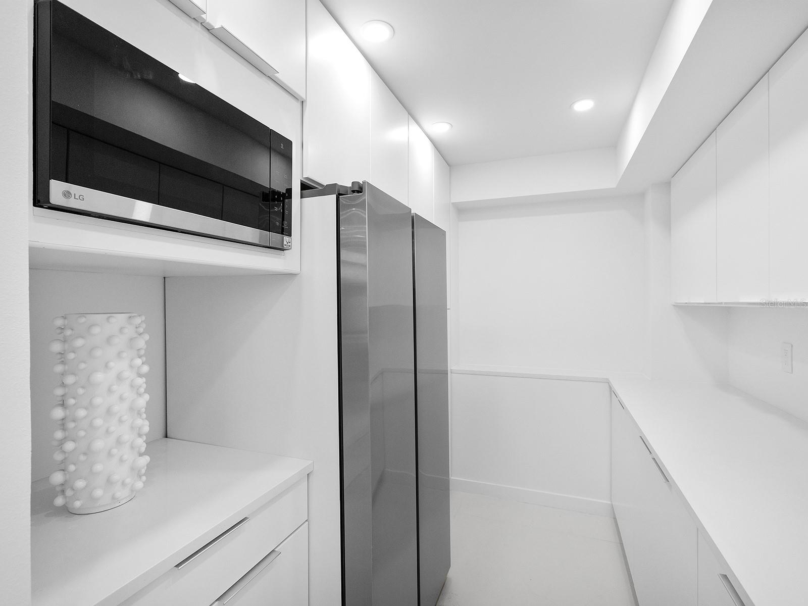 A4653020 Property Photo