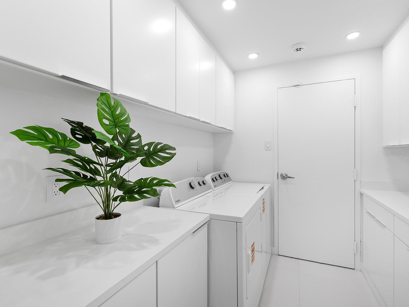 A4653020 Property Photo