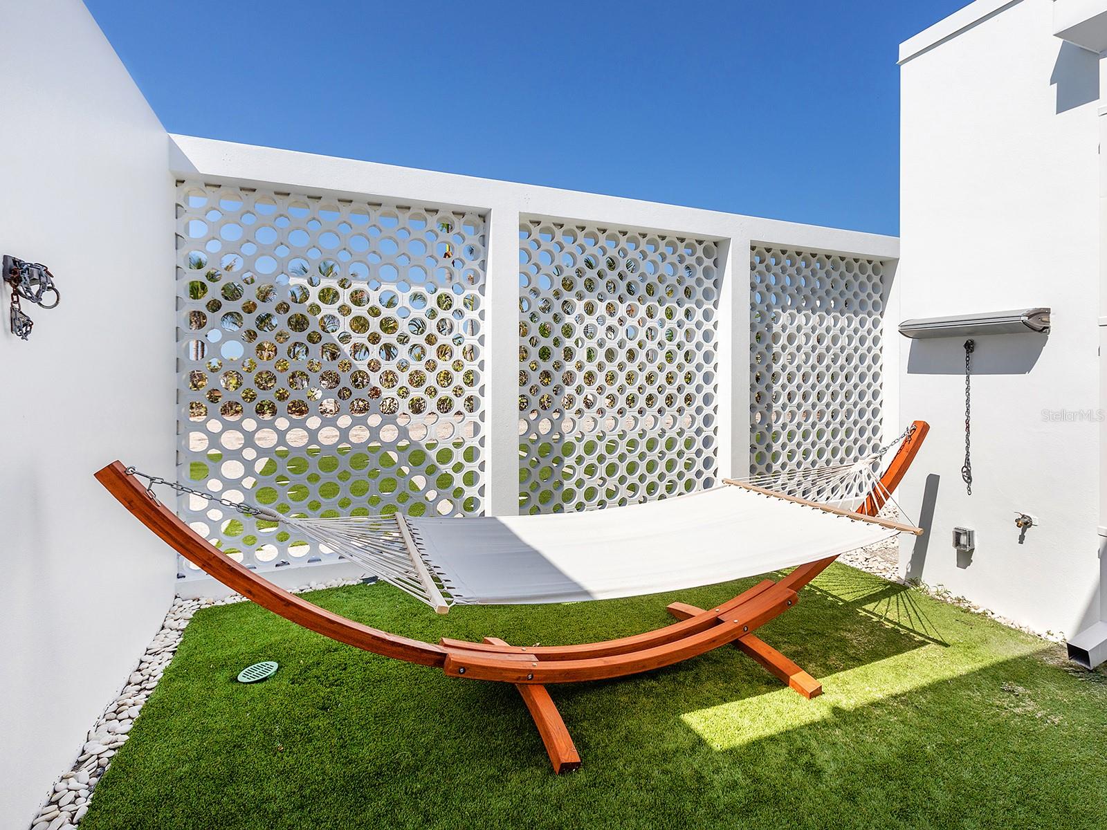 A4653020 Property Photo