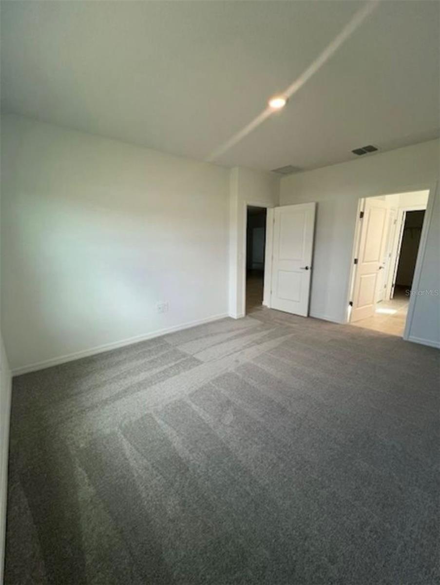 33836 SKY BLOSSOM CIR, LEESBURG, FL, 34788