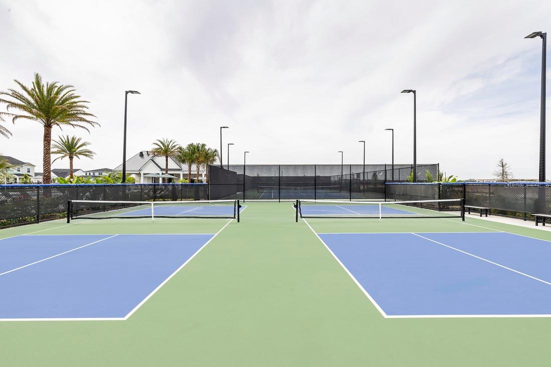 1664 CROWNCREST DR, APOPKA, FL, 32703