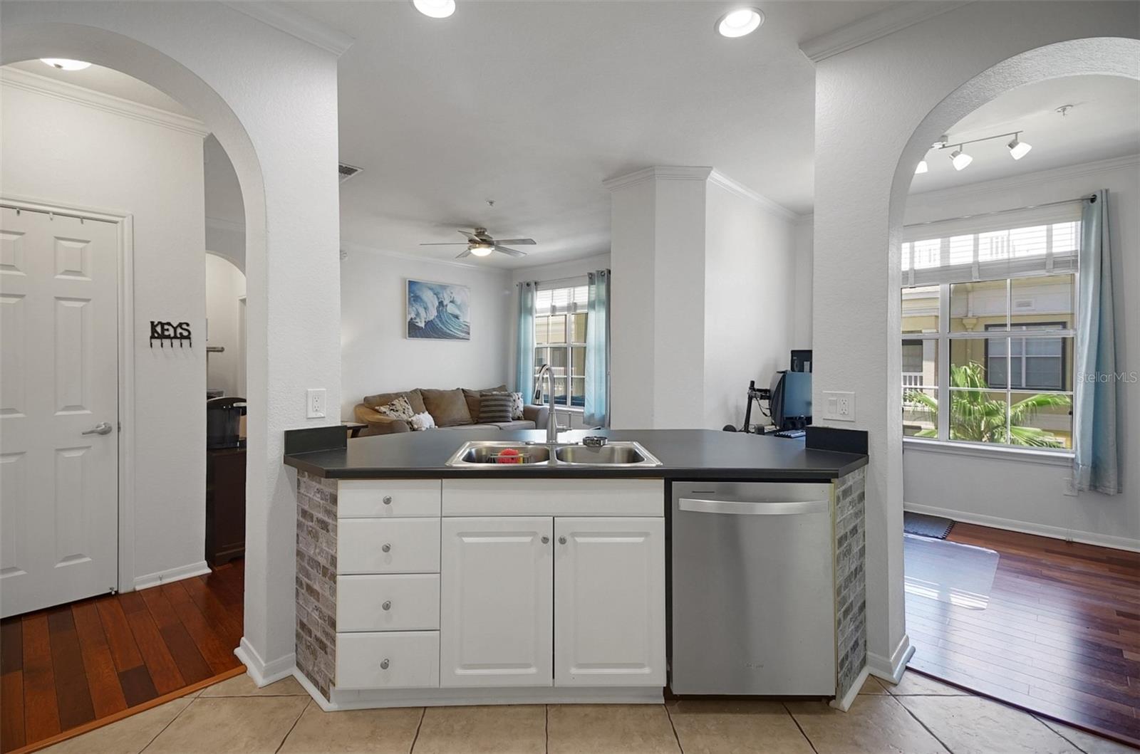 860 N ORANGE AVE #448, ORLANDO, FL, 32801