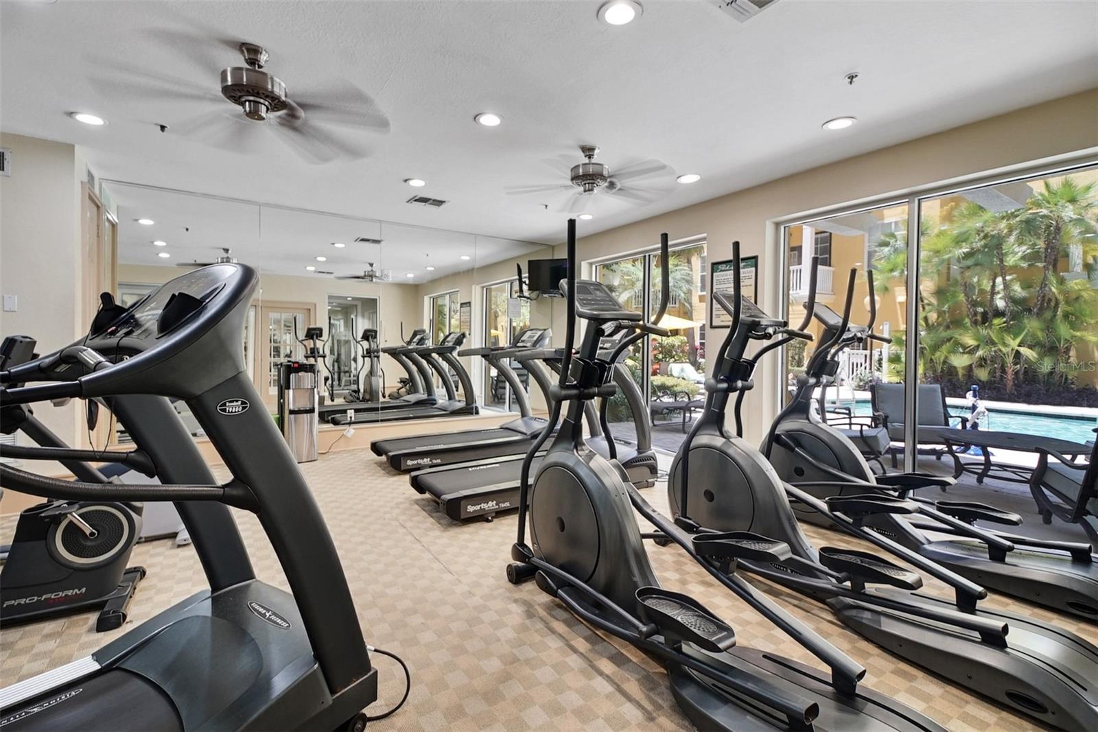 860 N ORANGE AVE #448, ORLANDO, FL, 32801