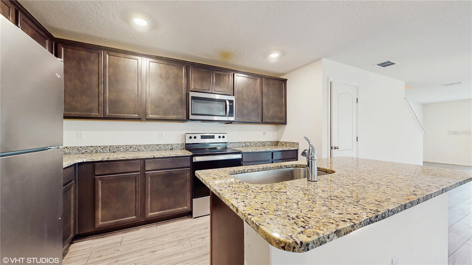 5329 COMPANION LN, TAMPA, FL, 33619