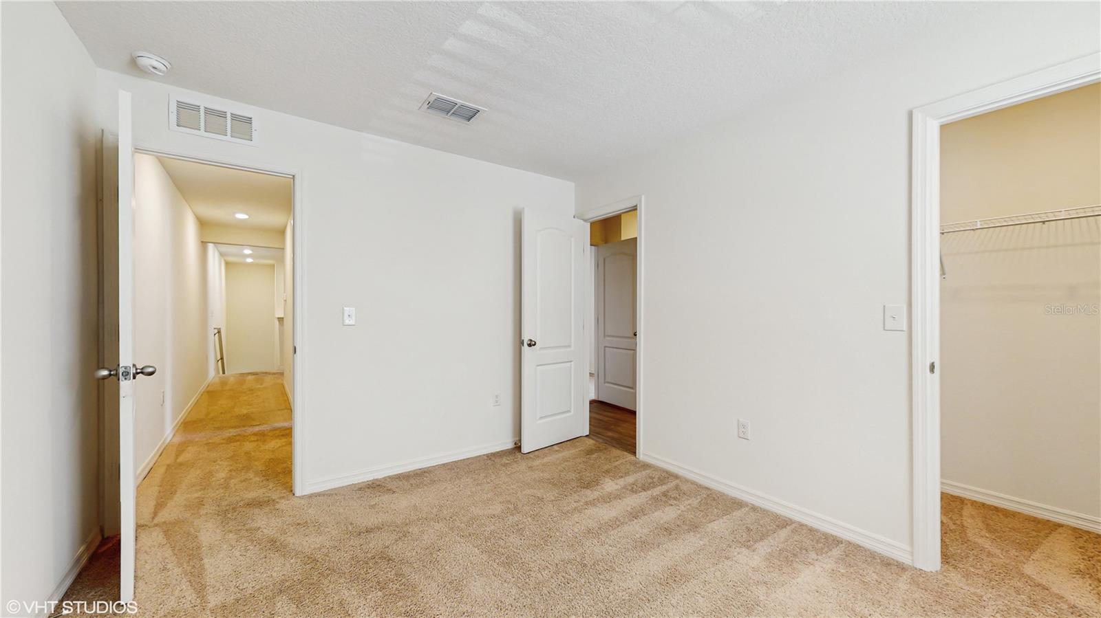 5329 COMPANION LN, TAMPA, FL, 33619