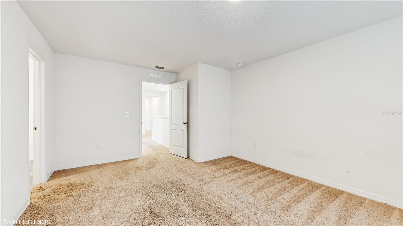 5329 COMPANION LN, TAMPA, FL, 33619