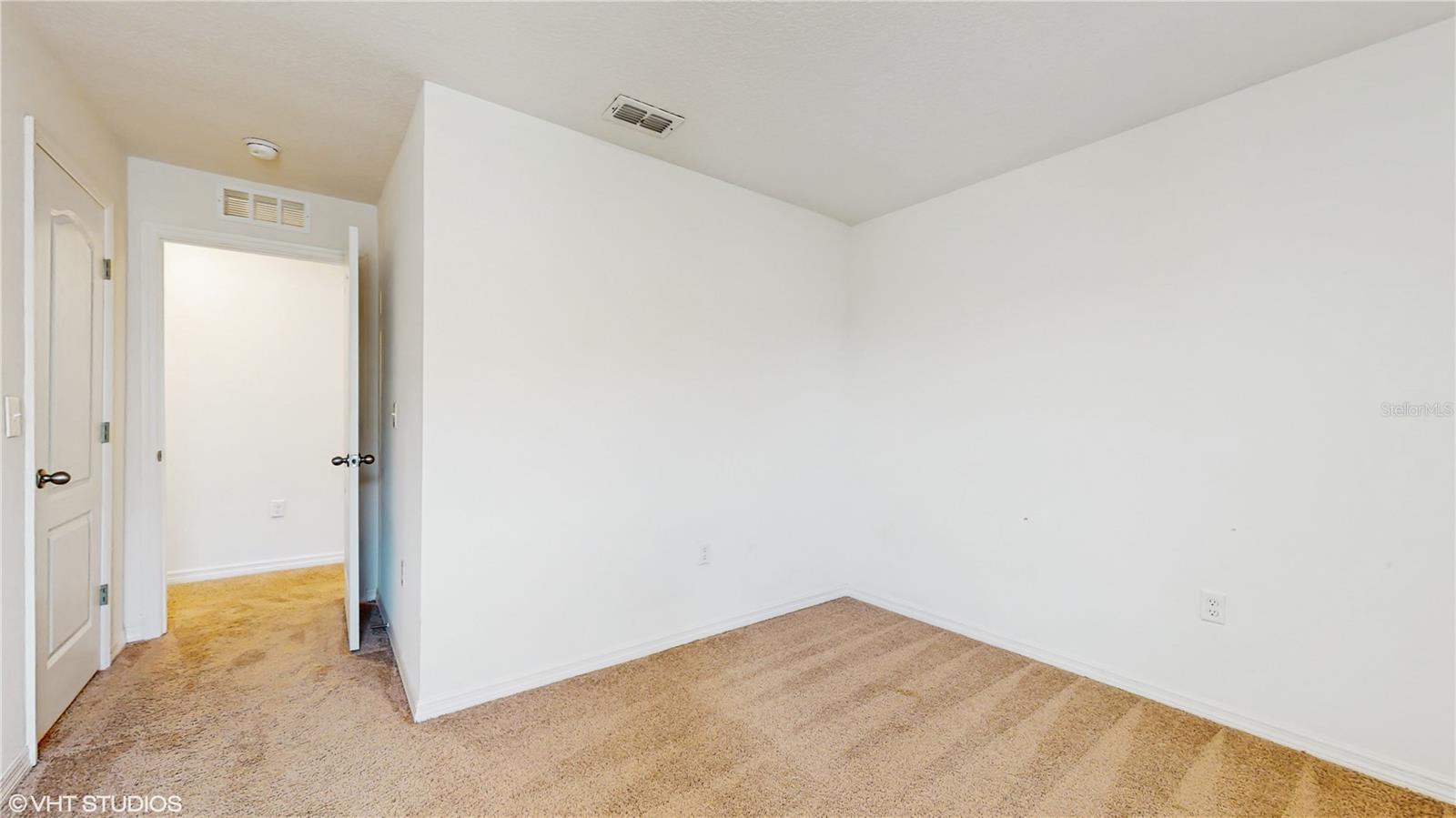 5329 COMPANION LN, TAMPA, FL, 33619