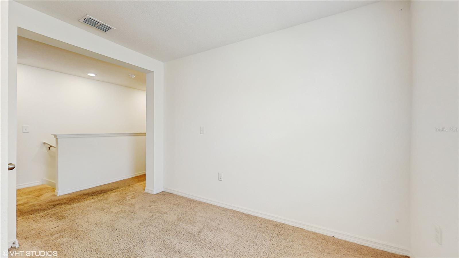 5329 COMPANION LN, TAMPA, FL, 33619