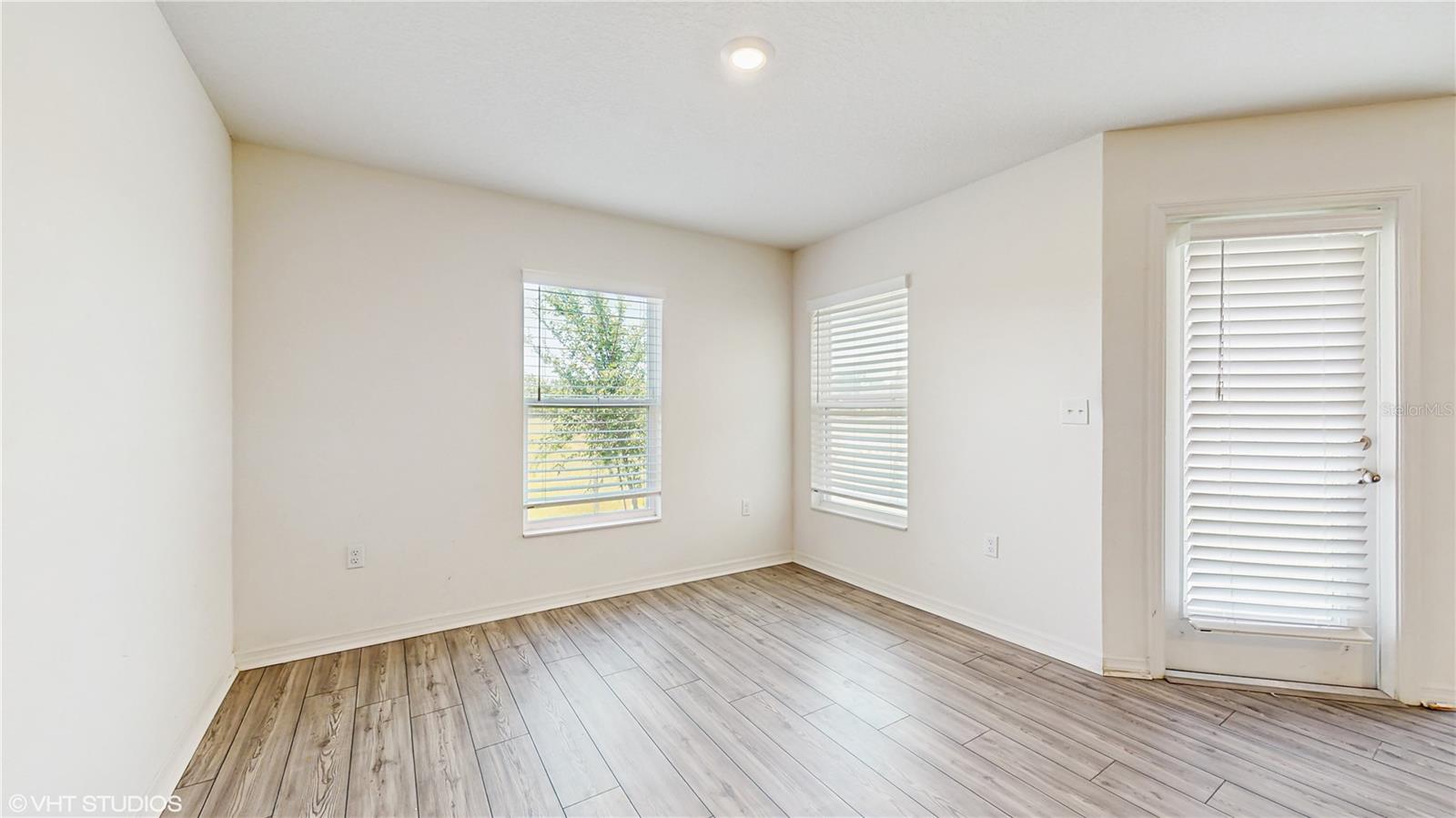 5329 COMPANION LN, TAMPA, FL, 33619