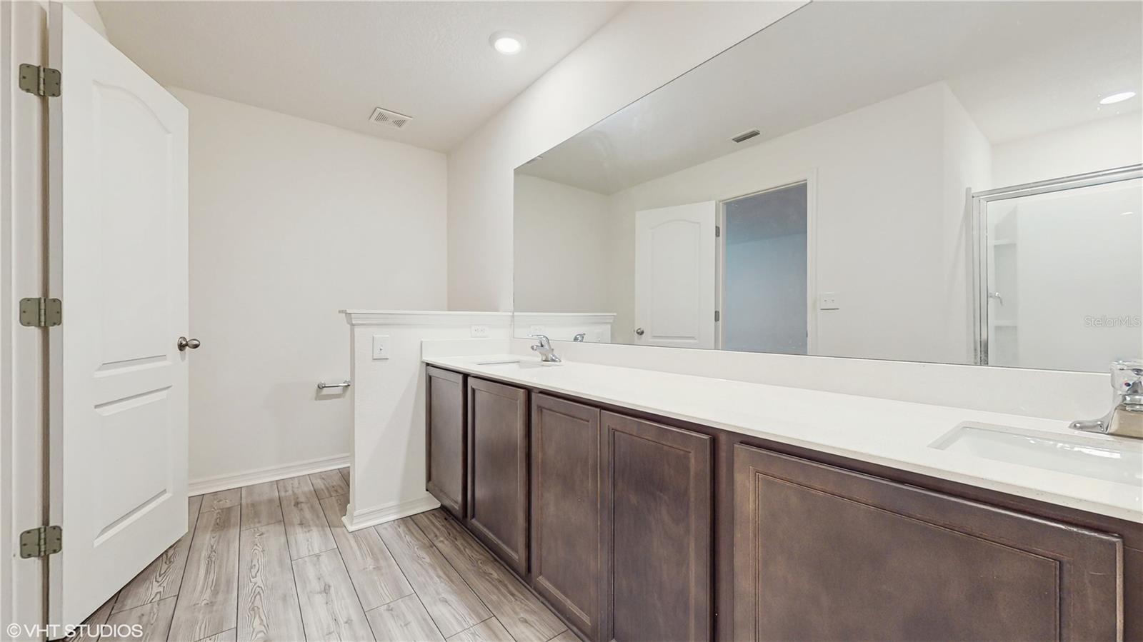 5329 COMPANION LN, TAMPA, FL, 33619