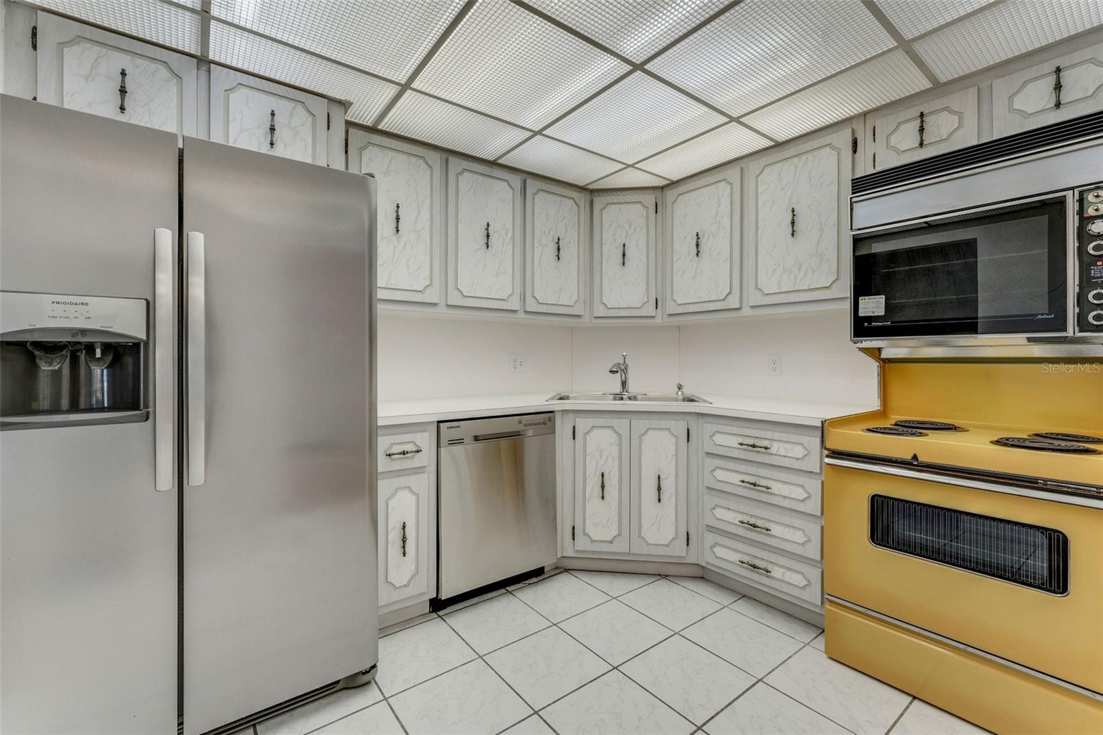 224 ASPEN CIR #224, SEMINOLE, FL, 33777