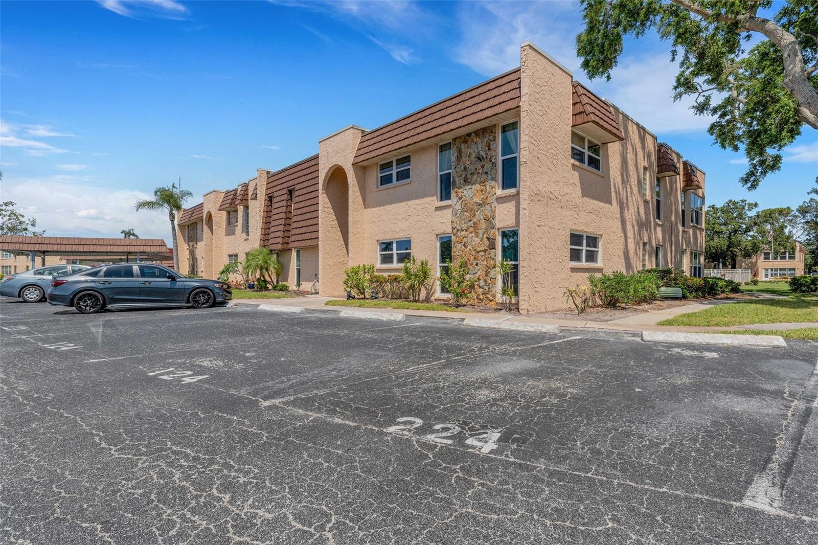 224 ASPEN CIR #224, SEMINOLE, FL, 33777