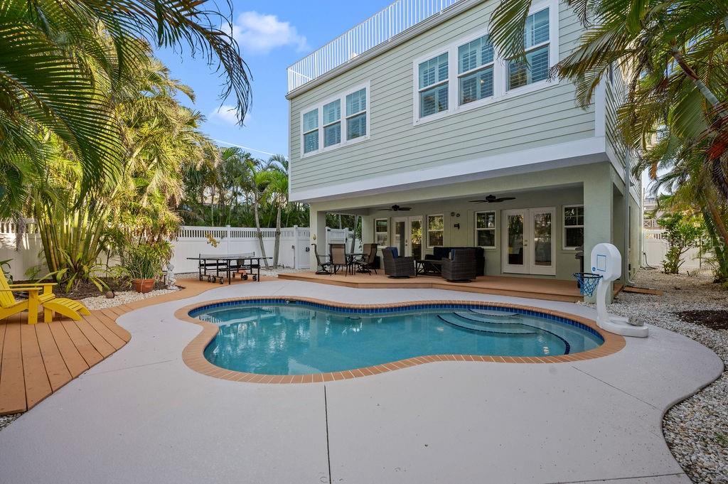 A4653068 Property Photo