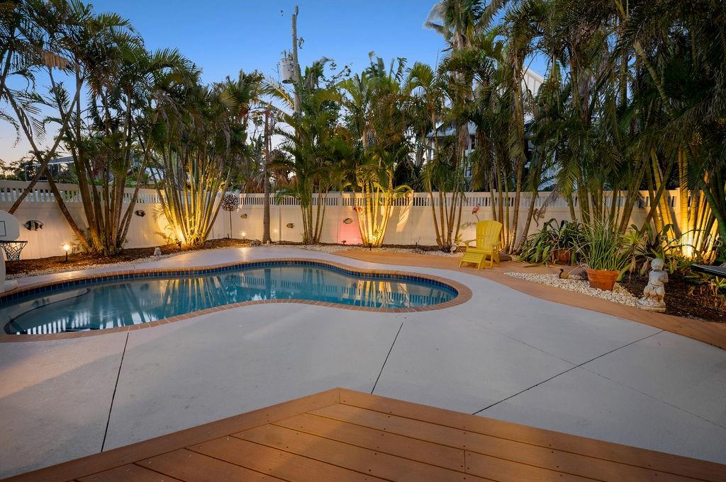 A4653068 Property Photo