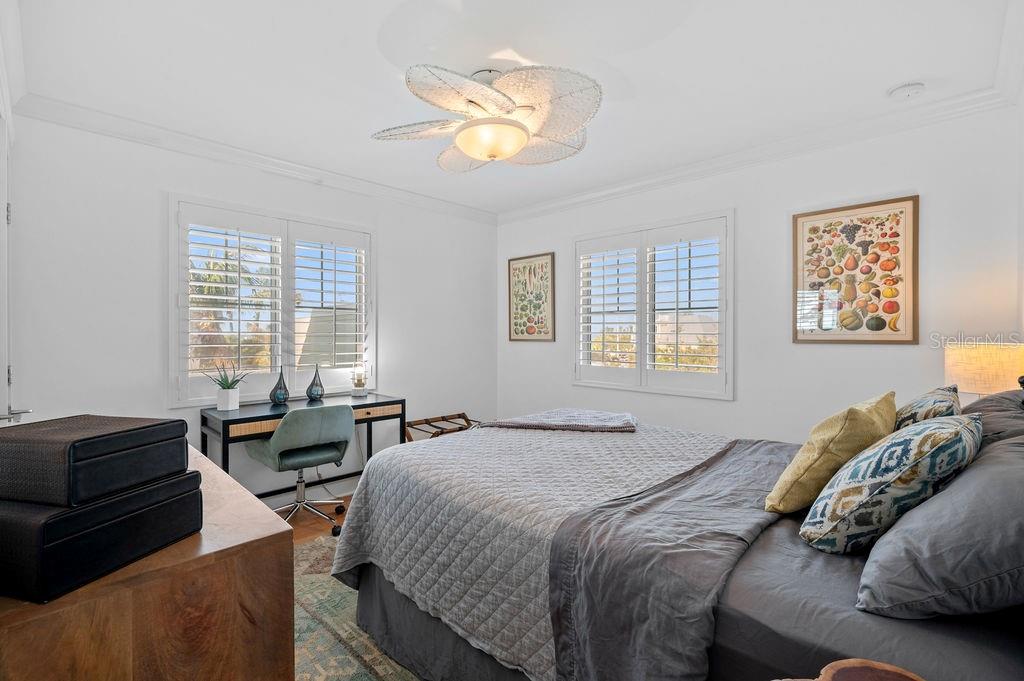 A4653068 Property Photo