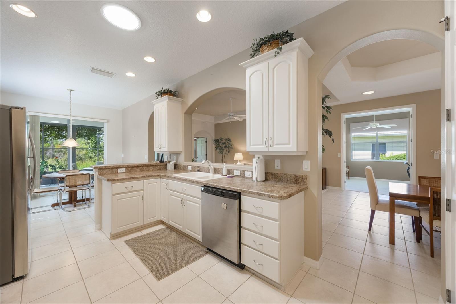 5560 SQUIRES DR, LEESBURG, FL, 34748