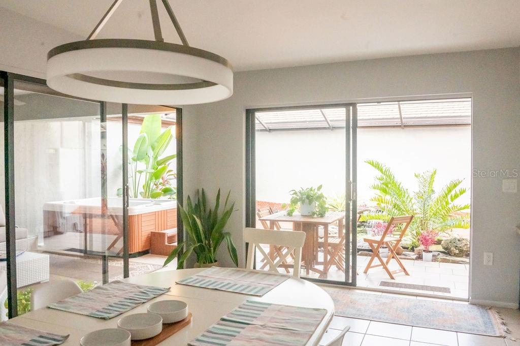 3724 GLEN OAKS MANOR DR, SARASOTA, FL, 34232