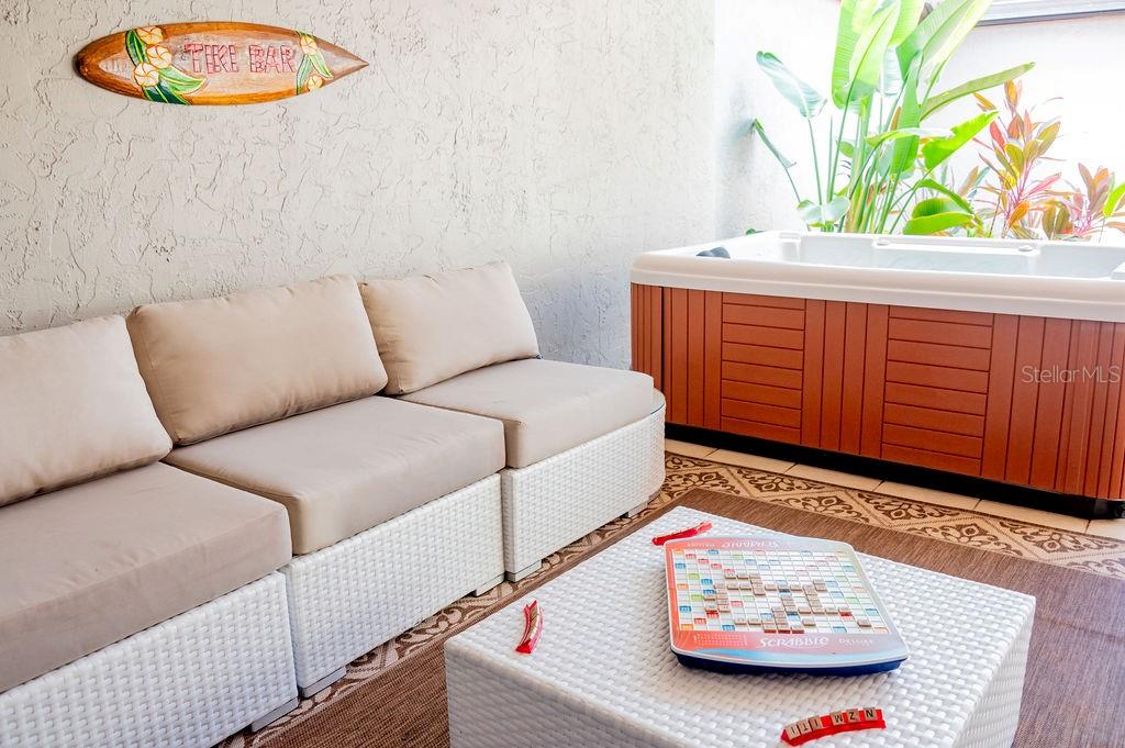 3724 GLEN OAKS MANOR DR, SARASOTA, FL, 34232