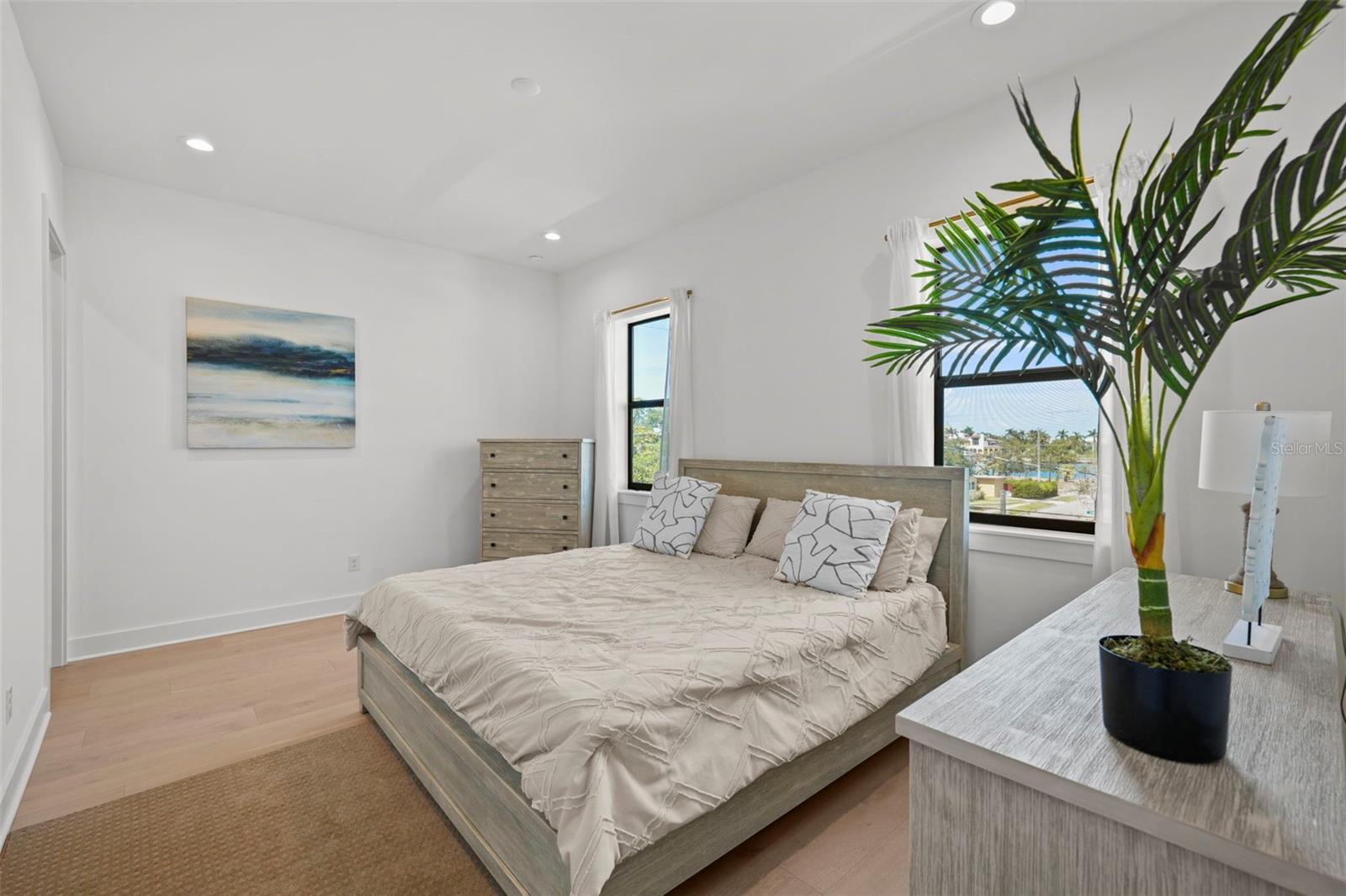 403 E DAVIS BLVD, TAMPA, FL, 33606