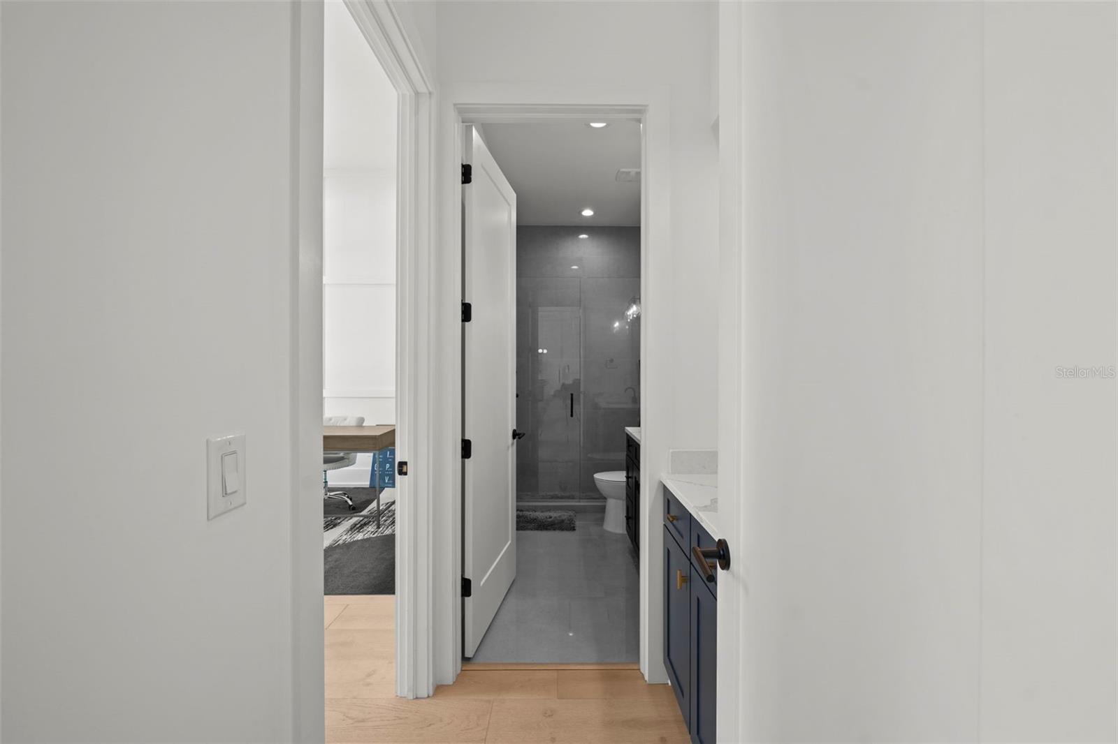 403 E DAVIS BLVD, TAMPA, FL, 33606