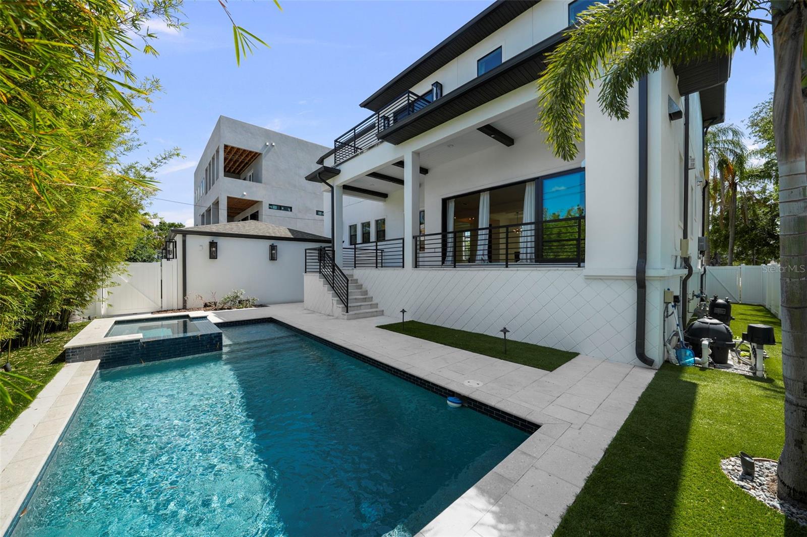 403 E DAVIS BLVD, TAMPA, FL, 33606