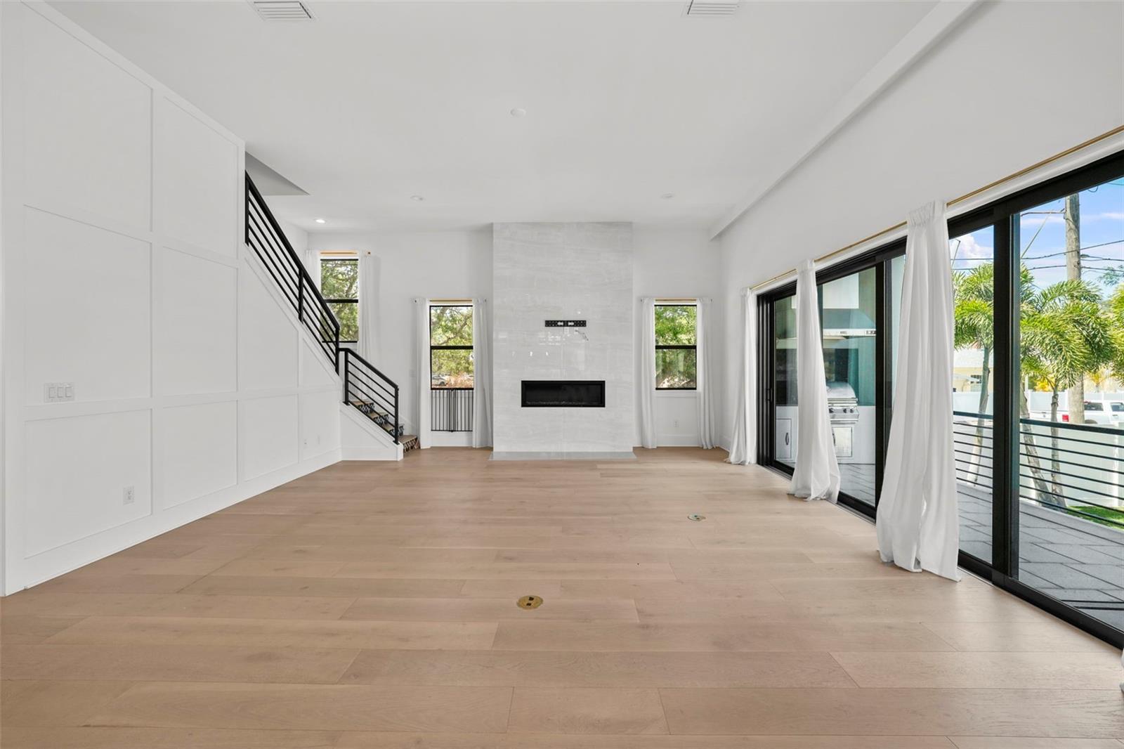 403 E DAVIS BLVD, TAMPA, FL, 33606