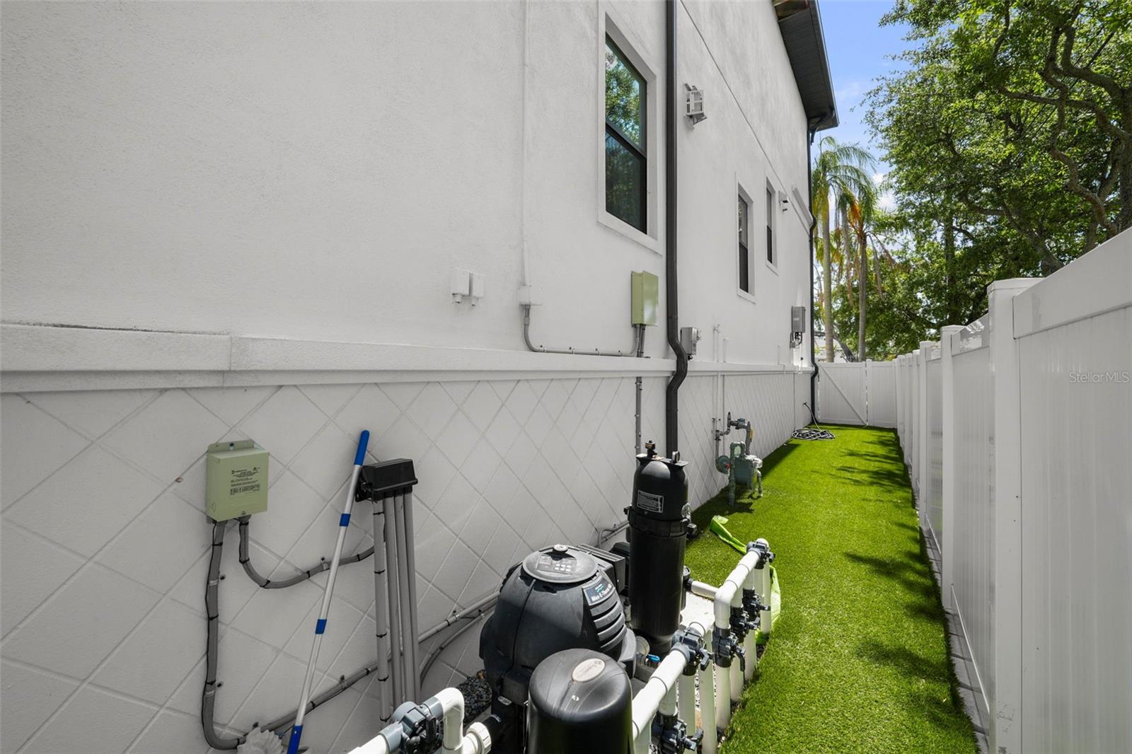 403 E DAVIS BLVD, TAMPA, FL, 33606