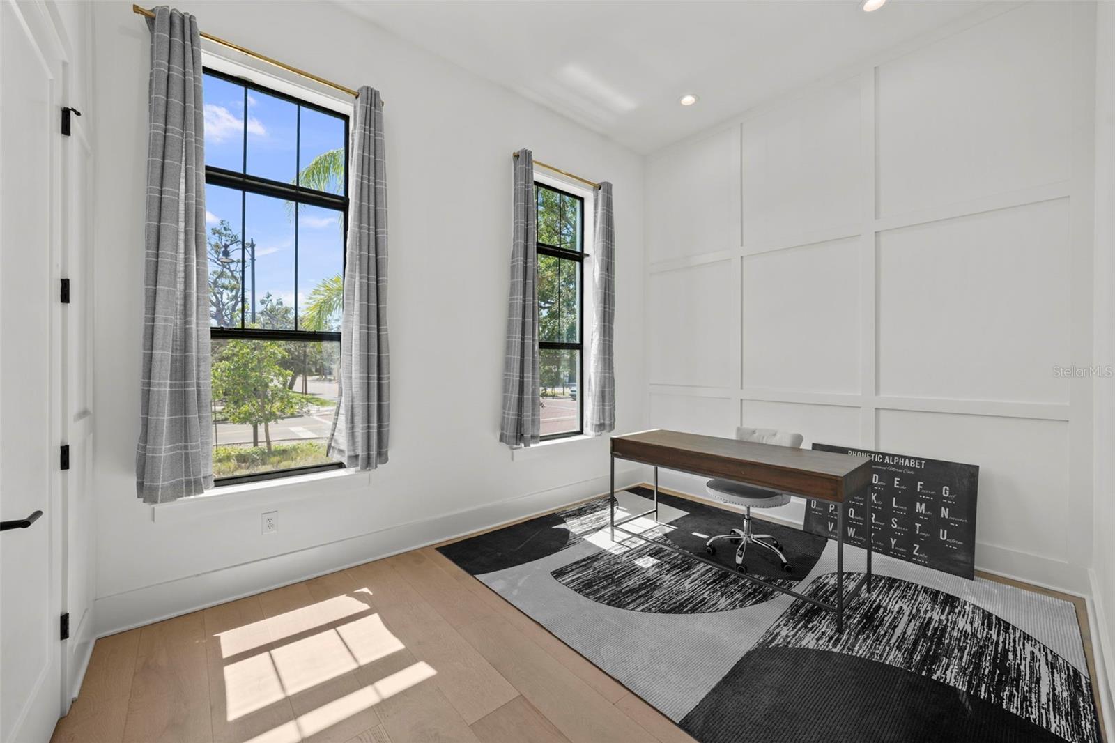 403 E DAVIS BLVD, TAMPA, FL, 33606