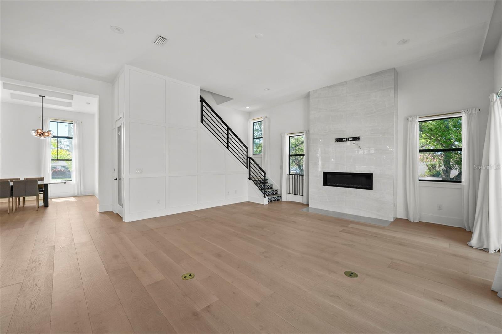 403 E DAVIS BLVD, TAMPA, FL, 33606