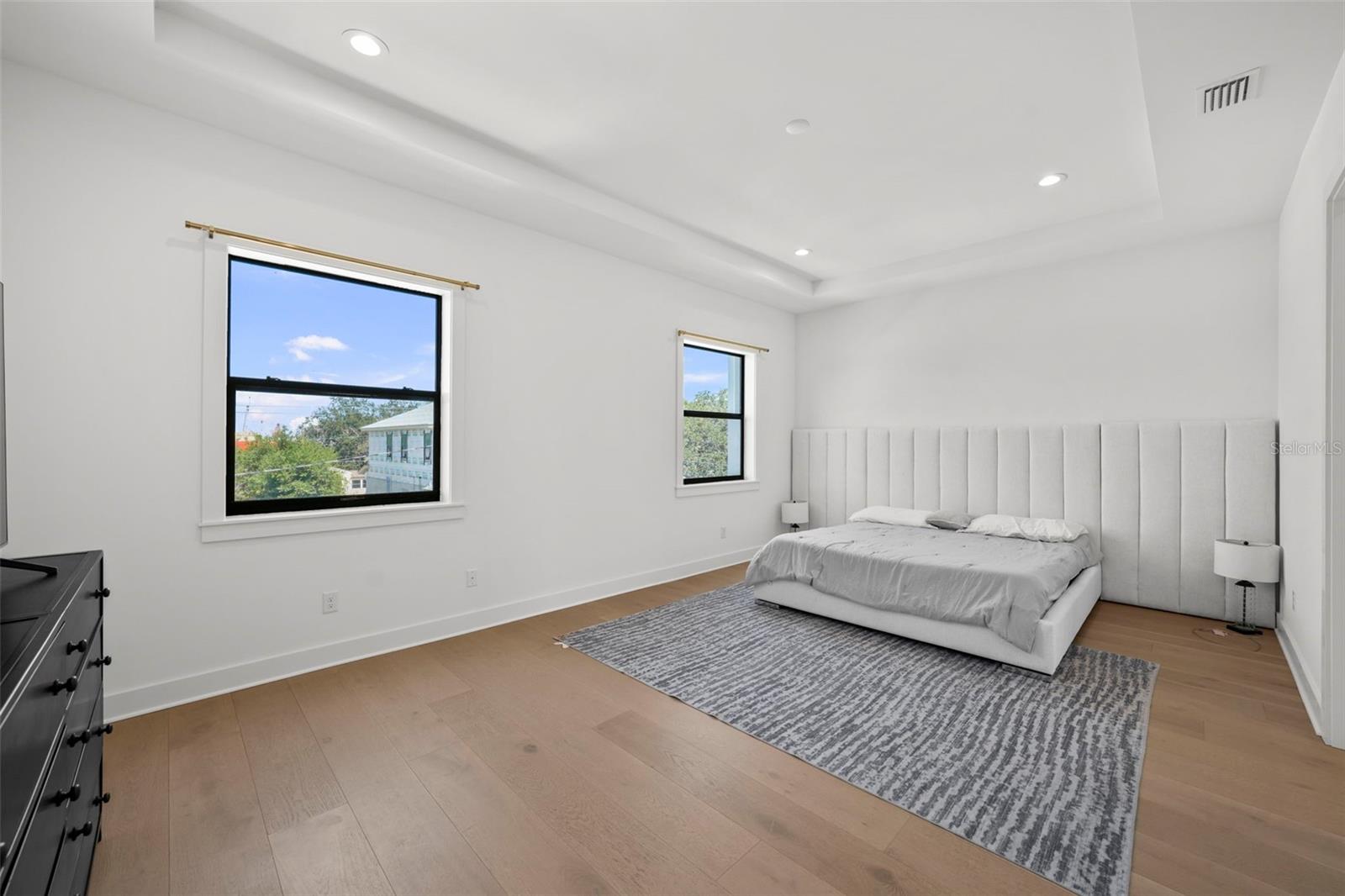 403 E DAVIS BLVD, TAMPA, FL, 33606