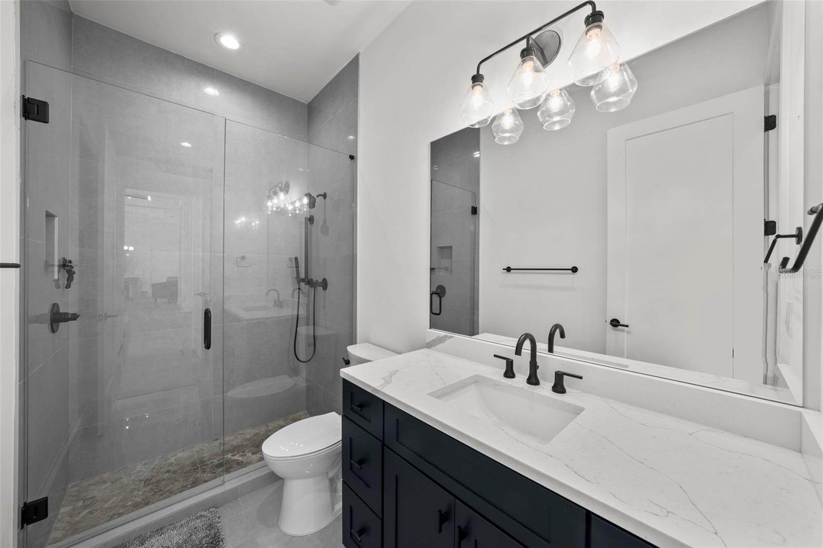 403 E DAVIS BLVD, TAMPA, FL, 33606